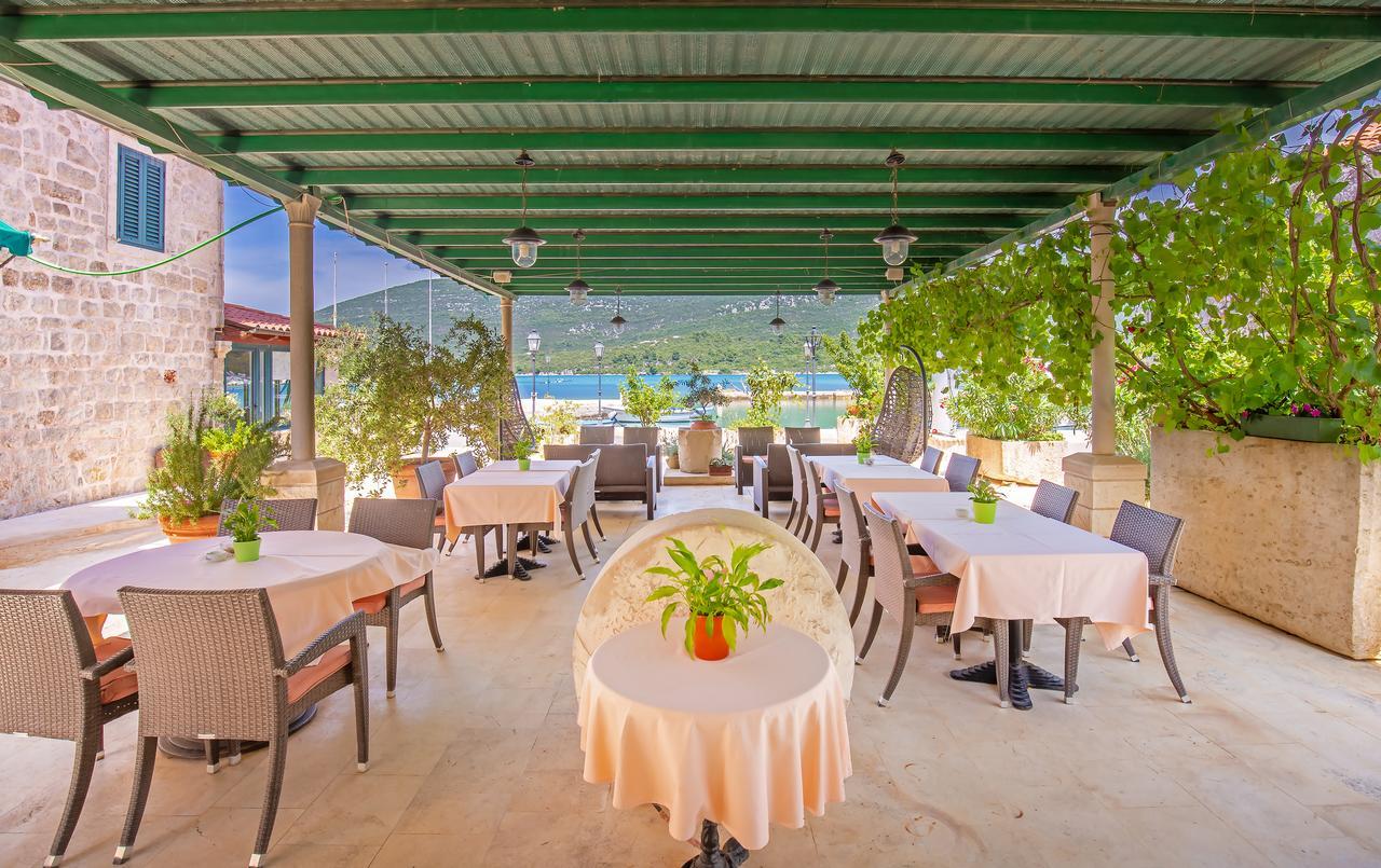 Hotel Ostrea Стон Екстериор снимка