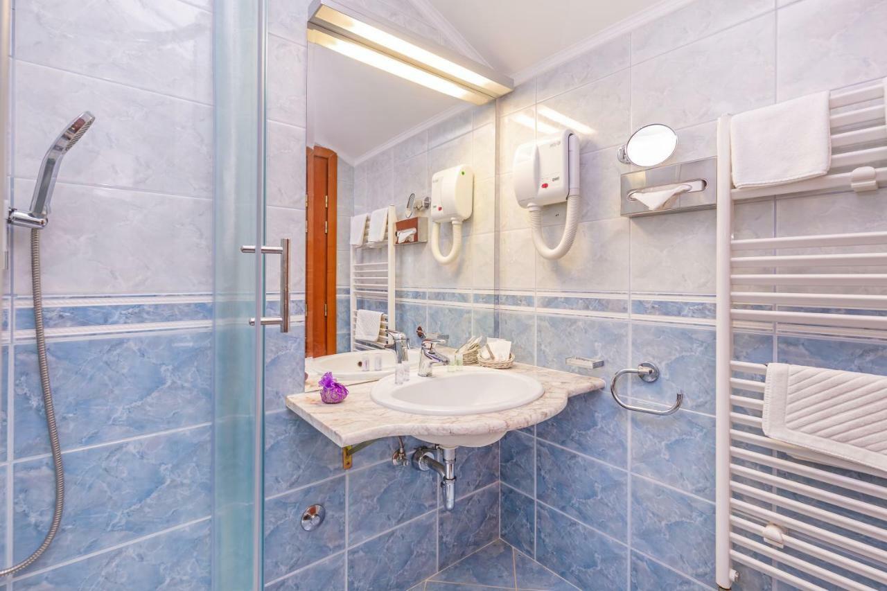 Hotel Ostrea Стон Екстериор снимка