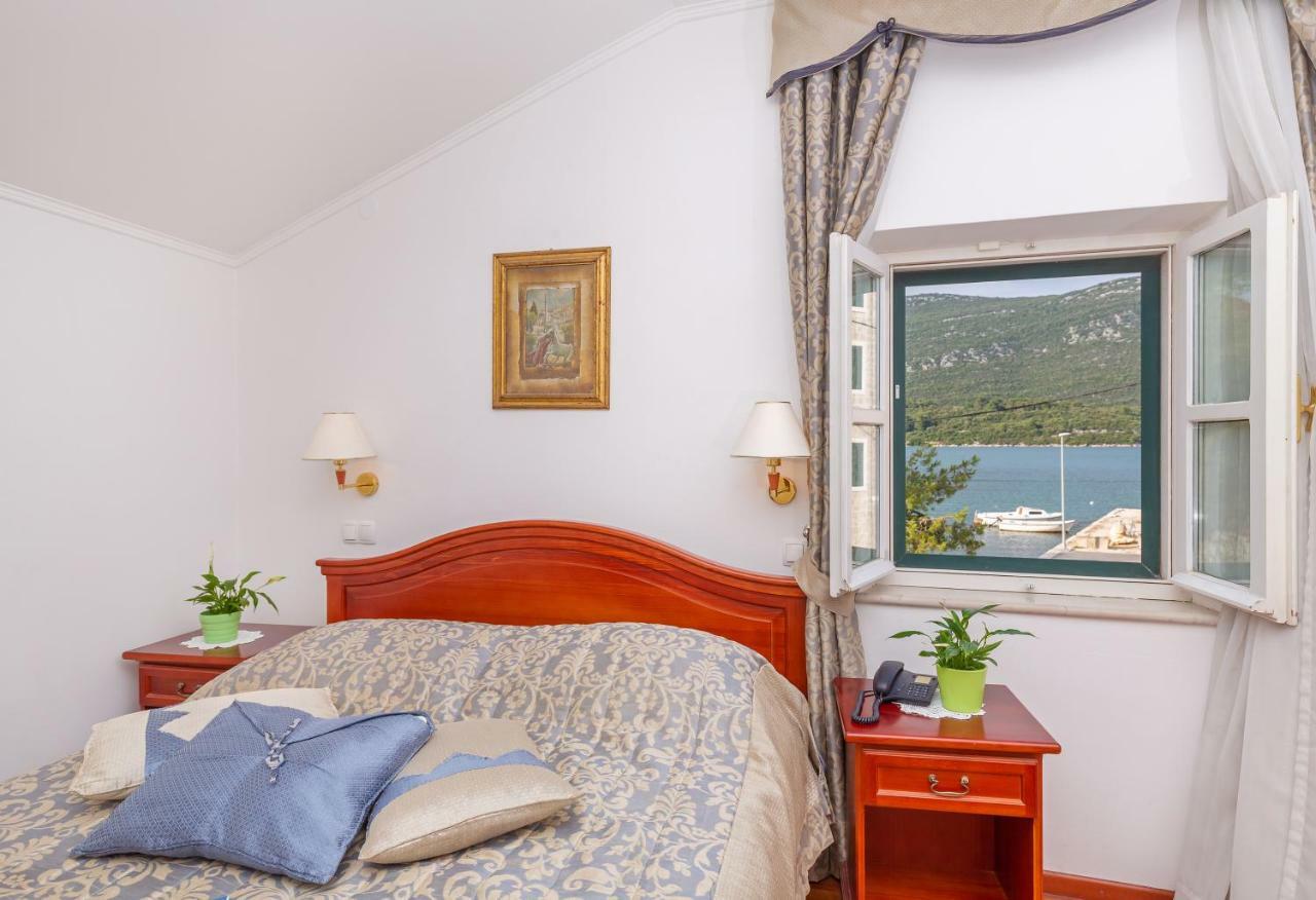 Hotel Ostrea Стон Екстериор снимка