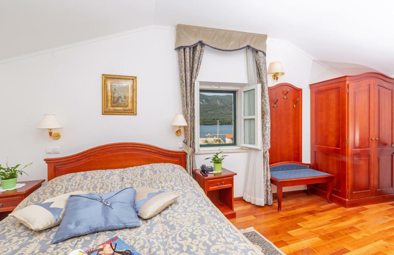 Hotel Ostrea Стон Екстериор снимка